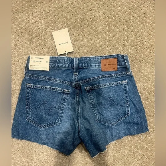 AG Adriano Goldschmied Hailey Cut-Off Denim Shorts NWT Size 25 – Vintage Wash - Picture 2 of 8